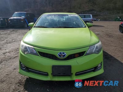 Piąte zdjęcie samochodu w środku: 2014 TOYOTA CAMRY HYBRID SE VIN:4T1BD1FK5EU127964 - miniatura