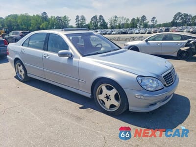 Czwarte zdjęcie samochodu z boku: 2001 MERCEDES-BENZ S 55 AMG VIN:WDBNG73J51A202955 - miniatura