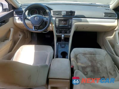Zdjęcie 8 z 13 samochodu: 2018 VOLKSWAGEN PASSAT S VIN:1VWAA7A34JC021708 - miniatura