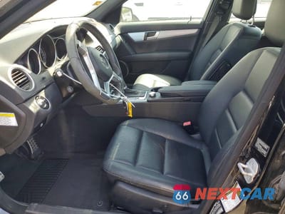 Zdjęcie 7 z 12 samochodu: 2013 MERCEDES-BENZ C 250 VIN:WDDGF4HB7DA871610 - miniatura