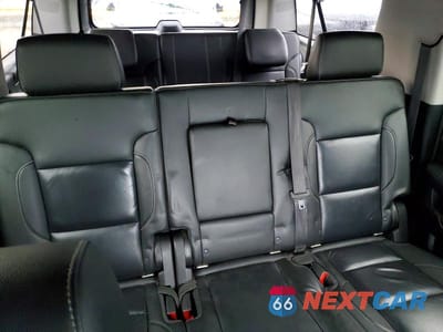 Zdjęcie 10 z 13 samochodu: 2018 CHEVROLET SUBURBAN K1500 LT VIN:1GNSKHKC5JR334716 - miniatura