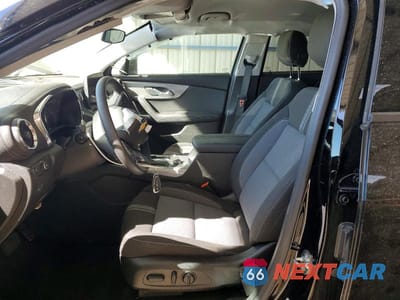 Zdjęcie 7 z 14 samochodu: 2026 CHEVROLET BLAZER 2LT VIN:3GNKBHR4XTS141007 - miniatura