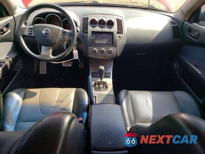 Zdjęcie 8 z 13 samochodu: 2005 NISSAN ALTIMA 3.5 SE VIN:1N4BL11E55C266187 - miniatura