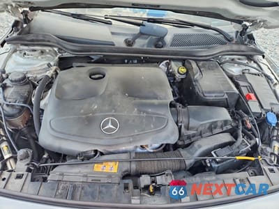 Zdjęcie 11 z 12 samochodu: 2017 MERCEDES-BENZ GLA 250 VIN:WDCTG4EB3HJ353374 - miniatura