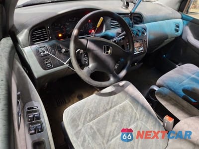 Zdjęcie 8 z 14 samochodu: 2002 HONDA ODYSSEY EX VIN:5FNRL18622B043658 - miniatura