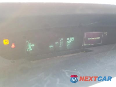 Zdjęcie 9 z 12 samochodu: 2014 TOYOTA PRIUS TWO VIN:JTDKN3DU9E1775939 - miniatura