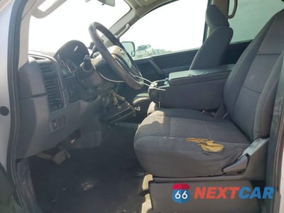 Zdjęcie 7 z 12 samochodu: 2013 NISSAN TITAN S VIN:1N6AA0EJ0DN309153 - miniatura