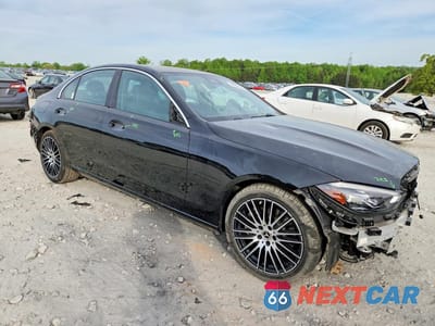 Czwarte zdjęcie samochodu z boku: 2025 MERCEDES-BENZ C 300 VIN:W1KAF4GB5SR281640 - miniatura