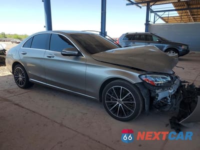 Czwarte zdjęcie samochodu z boku: 2021 MERCEDES-BENZ C 300 VIN:W1KWF8DBXMR613379 - miniatura