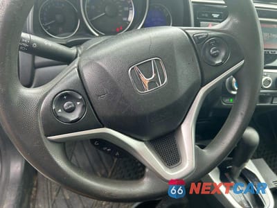 Zdjęcie 12 z 14 samochodu: 2019 HONDA FIT LX VIN:3HGGK5H48KM702520 - miniatura