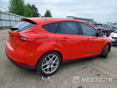 Trzecie zdjęcie samochodu z tyłu: 2015 FORD FOCUS SE VIN:1FADP3K26FL215411 - miniatura
