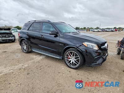 Czwarte zdjęcie samochodu z boku: 2018 MERCEDES-BENZ GLE 63 AMG-S 4MATIC VIN:4JGDA7FB8JB076745 - miniatura