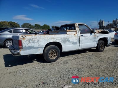 Trzecie zdjęcie samochodu z tyłu: 1989 CHEVROLET S TRUCK S10 VIN:1GCBS14Z2K8144980 - miniatura