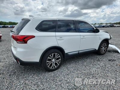 Trzecie zdjęcie samochodu z tyłu: 2017 MITSUBISHI OUTLANDER ES VIN:JA4AD2A30HZ015600 - miniatura