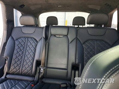 Zdjęcie 10 z 12 samochodu: 2021 AUDI SQ7 PRESTIGE VIN:WA1VWBF7XMD039031 - miniatura