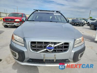 Piąte zdjęcie samochodu w środku: 2010 VOLVO XC70 3.2 VIN:YV4960BZ9A1091635 - miniatura