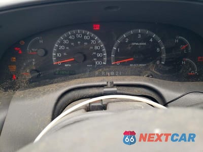 Zdjęcie 9 z 12 samochodu: 2001 FORD EXPEDITION XLT VIN:1FMFU16LX1LA85141 - miniatura