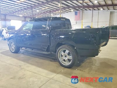 Drugie zdjęcie samochodu z przodu: 2020 NISSAN TITAN SV VIN:1N6AA1EF5LN507632 - miniatura