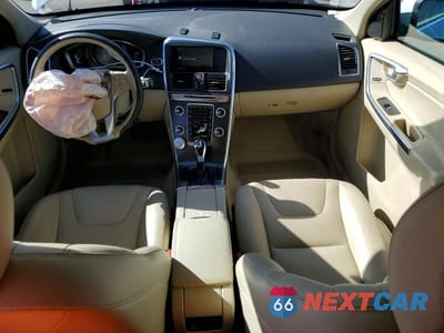Zdjęcie 8 z 13 samochodu: 2016 VOLVO XC60 T5 PREMIER VIN:YV440MDK2G2781149 - miniatura