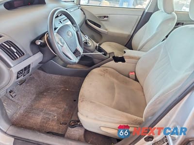 Zdjęcie 7 z 12 samochodu: 2011 TOYOTA PRIUS THREE VIN:JTDKN3DU2B0309870 - miniatura