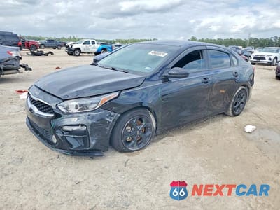 2020 KIA FORTE LXS 3KPF24AD6LE196177 - główne zdjęcie licytacji z USA - miniatura