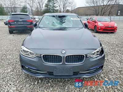 Piąte zdjęcie samochodu w środku: 2018 BMW 330 XI VIN:WBA8D9C51JA607732 - miniatura
