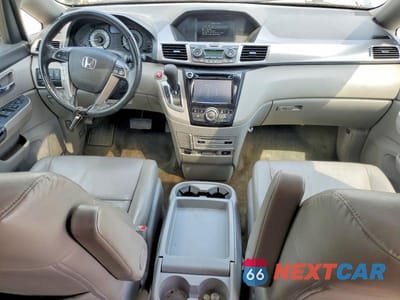 Zdjęcie 8 z 12 samochodu: 2015 HONDA ODYSSEY EXL VIN:5FNRL5H66FB031638 - miniatura
