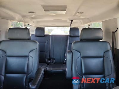 Zdjęcie 10 z 13 samochodu: 2017 CHEVROLET SUBURBAN K1500 LT VIN:1GNSKHKC4HR272218 - miniatura