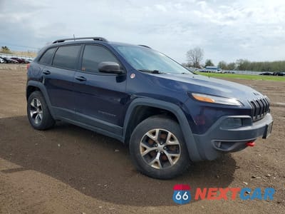 Czwarte zdjęcie samochodu z boku: 2016 JEEP CHEROKEE TRAILHAWK VIN:1C4PJMBB2GW100111 - miniatura
