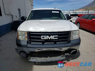 Piąte zdjęcie samochodu w środku: 2012 GMC SIERRA C1500 VIN:1GTR1TEXXCZ351154 - miniatura