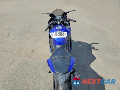 Zdjęcie 6 z 9 samochodu: 2023 YAMAHA YZFR3 A VIN:MH3RH18Y3PK013647 - miniatura