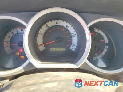 Zdjęcie 9 z 12 samochodu: 2011 TOYOTA TACOMA ACCESS CAB VIN:5TFTX4CN4BX008815 - miniatura