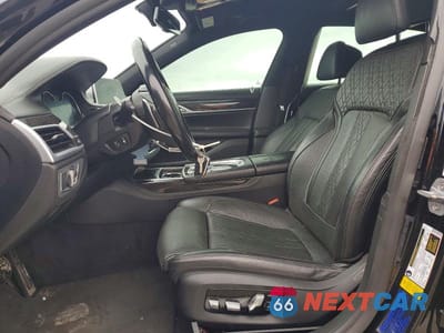 Zdjęcie 7 z 12 samochodu: 2018 BMW 750 I VIN:WBA7F0C5XJGM24179 - miniatura