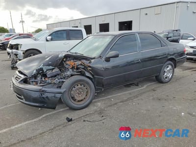 2000 TOYOTA CAMRY LE 4T1BG22K1YU939110 - główne zdjęcie licytacji z USA - miniatura