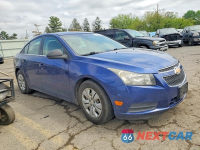 Czwarte zdjęcie samochodu z boku: 2012 CHEVROLET CRUZE LS VIN:1G1PC5SH4C7116747 - miniatura
