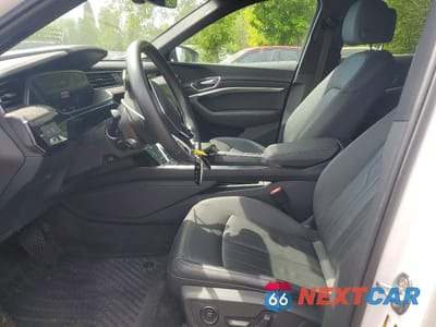 Zdjęcie 7 z 13 samochodu: 2023 AUDI E-TRON PREMIUM VIN:WA1AAAGE2PB024950 - miniatura