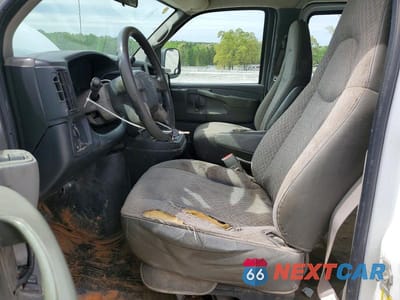 Zdjęcie 7 z 11 samochodu: 2006 CHEVROLET EXPRESS 2500 DELIVERY VAN VIN:1GCGG25V261189232 - miniatura