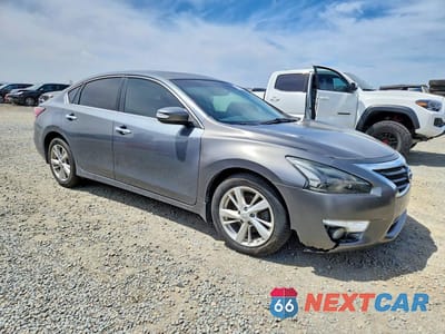 Czwarte zdjęcie samochodu z boku: 2015 NISSAN ALTIMA 2.5 SL VIN:1N4AL3AP0FN907213 - miniatura