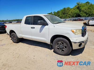 Czwarte zdjęcie samochodu z boku: 2008 TOYOTA TUNDRA GRADE VIN:5TFRU54108X013572 - miniatura