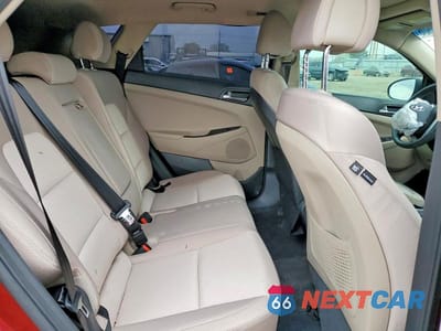 Zdjęcie 10 z 12 samochodu: 2018 HYUNDAI TUCSON VALUE VIN:KM8J33A25JU633077 - miniatura