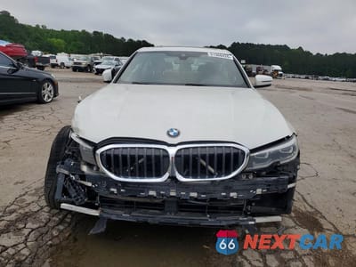 Piąte zdjęcie samochodu w środku: 2021 BMW 330XI VIN:3MW5R7J02M8C15150 - miniatura
