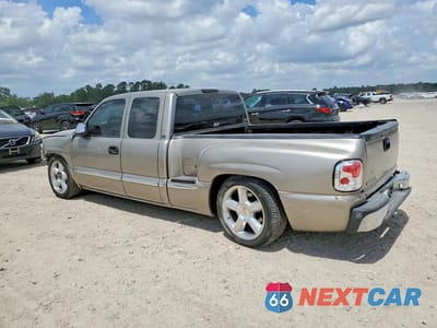 Drugie zdjęcie samochodu z przodu: 2000 GMC NEW SIERRA C1500 VIN:2GTEC19V3Y1407084 - miniatura
