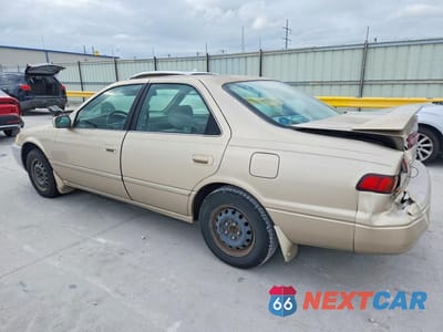 Drugie zdjęcie samochodu z przodu: 1998 TOYOTA CAMRY LE VIN:JT2BG22KXW0219449 - miniatura