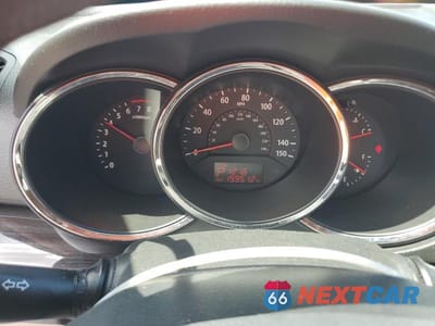 Zdjęcie 9 z 13 samochodu: 2011 KIA SORENTO LX VIN:5XYKTCA15BG014613 - miniatura