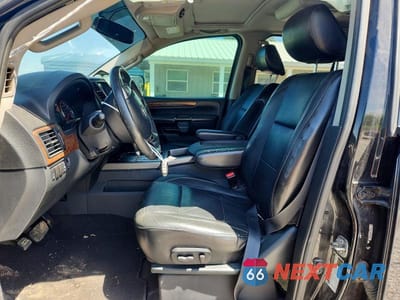 Zdjęcie 7 z 14 samochodu: 2014 NISSAN ARMADA SL VIN:5N1BA0ND3EN603211 - miniatura