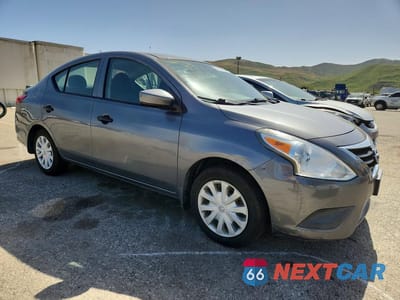 Czwarte zdjęcie samochodu z boku: 2016 NISSAN VERSA 1.6 S PLUS VIN:3N1CN7AP4GL857831 - miniatura