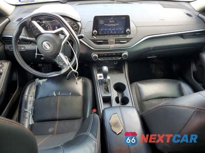 Zdjęcie 8 z 12 samochodu: 2019 NISSAN ALTIMA 2.5 SR VIN:1N4BL4CV0KC198083 - miniatura