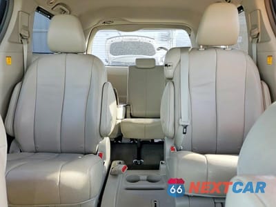Zdjęcie 10 z 13 samochodu: 2012 TOYOTA SIENNA XLE 8-PASSENGER VIN:5TDYK3DC5CS265727 - miniatura