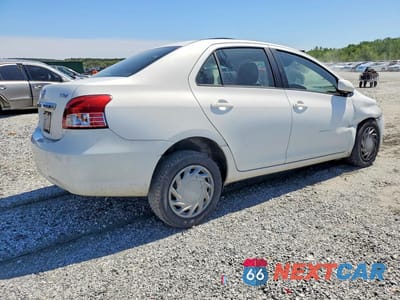 Trzecie zdjęcie samochodu z tyłu: 2011 TOYOTA YARIS BASE VIN:JTDBT4K37B4081959 - miniatura