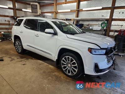 Czwarte zdjęcie samochodu z boku: 2021 GMC ACADIA DENALI VIN:1GKKNXLS6MZ146358 - miniatura